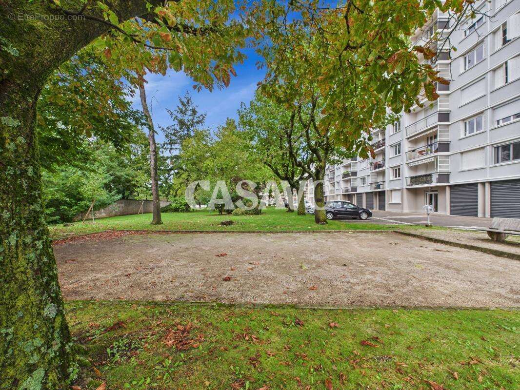 Appartement à CALUIRE-ET-CUIRE