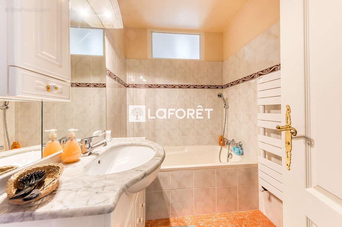 Maison à MAISONS-ALFORT