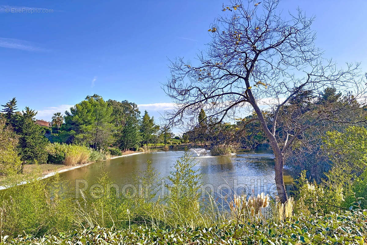 Appartement à VILLENEUVE-LOUBET