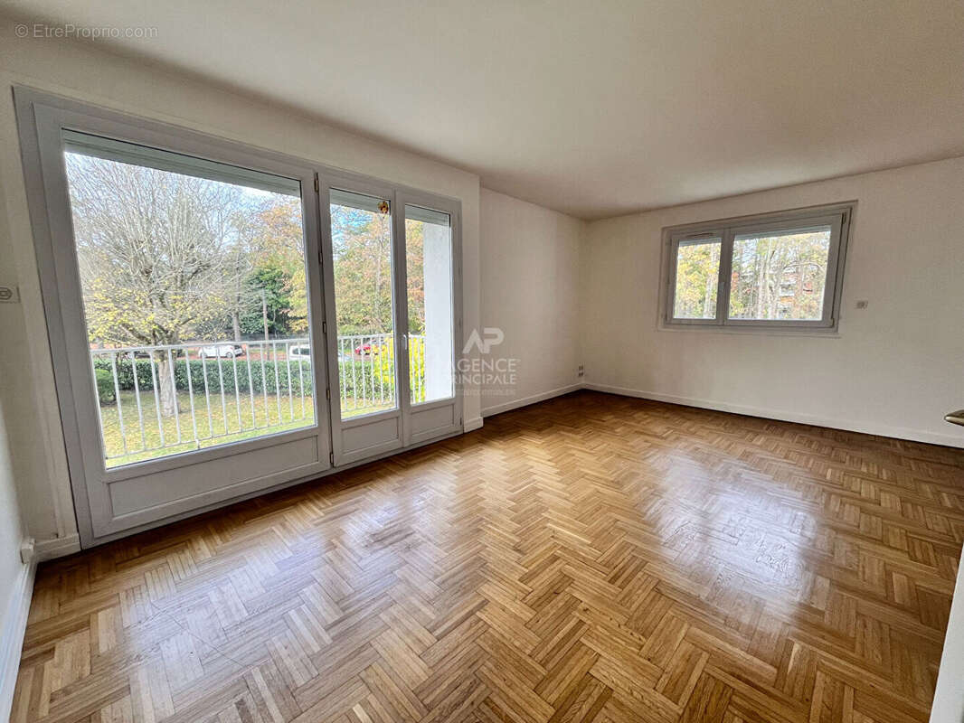 Appartement Maisons Laffitte 3 pièce(s) - balcon - 2 chambres - entrée de parc - calme - photo 4
