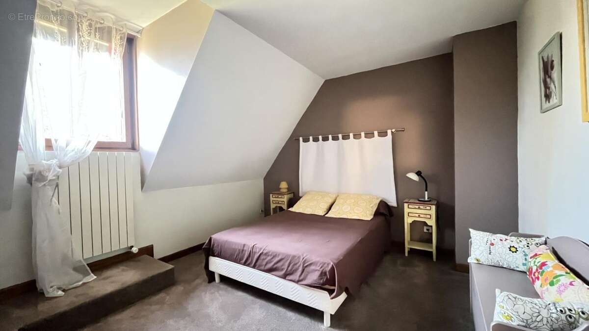Maison traditionnelle de 200 m² dans un cadre privilégié à Autun - photo 17