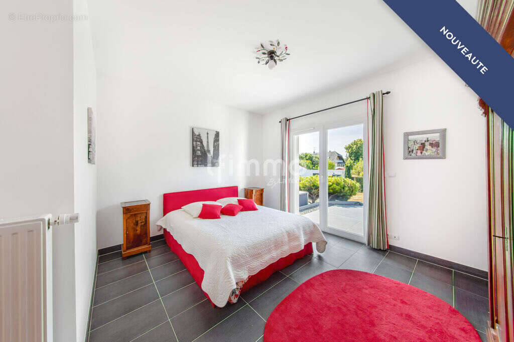 Villa avec piscine, parc paysager et prestations premium. Kembs - photo 13