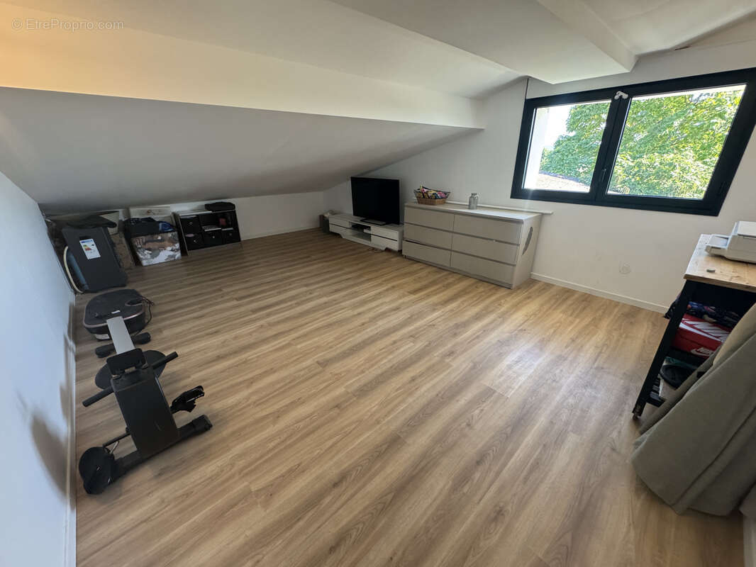 Maison à SAINT-MAURICE-DE-GOURDANS