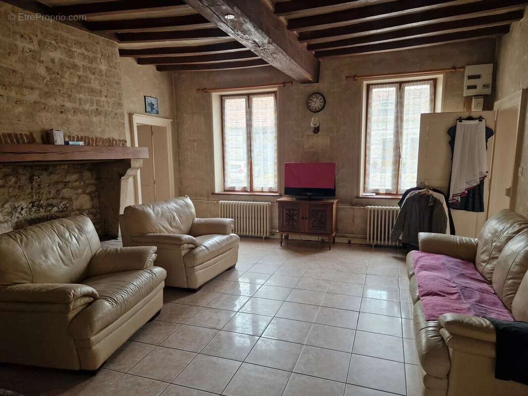 15 min de laon ref 3684 mfd - photo 6