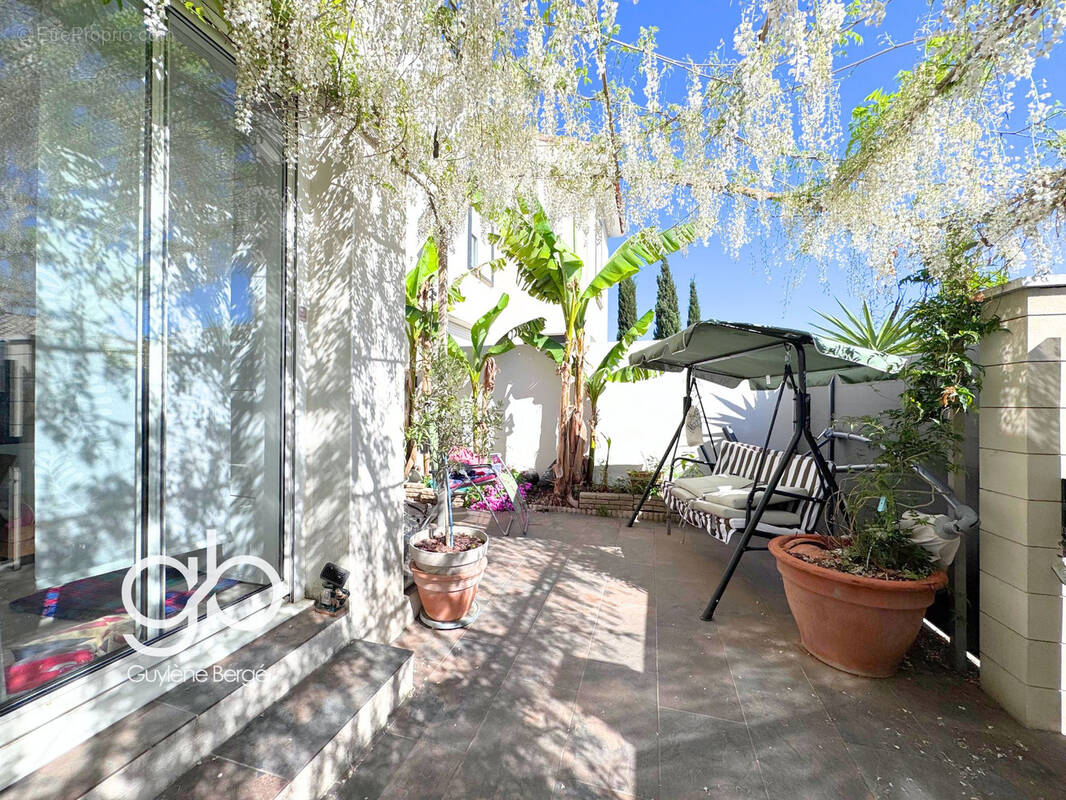 Maison à COURNONSEC