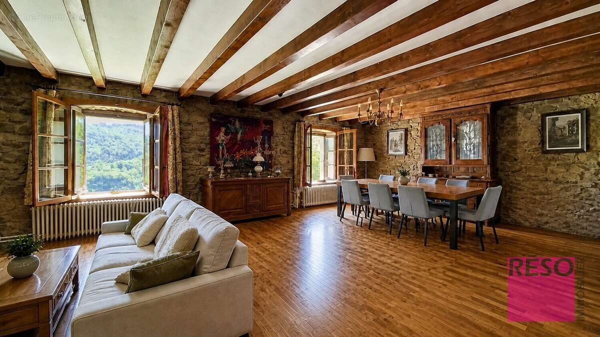 Maison 360 m² à Saint-Andre-De-Boege  - photo 7