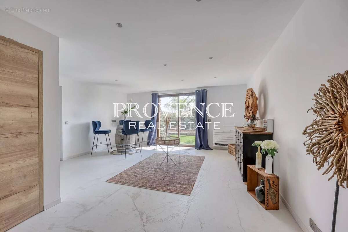 Le castellet - maison contemporaine - vue panoramique - photo 9
