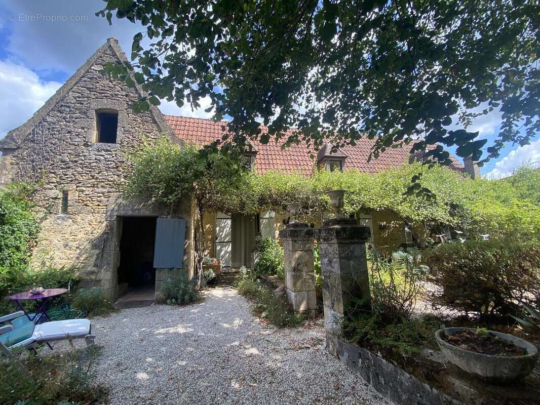 IMG8408 2 - Maison à BEYNAC-ET-CAZENAC