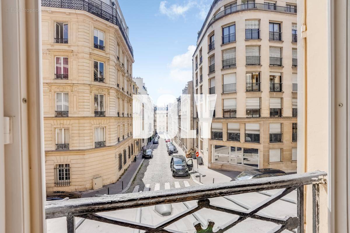 Commerce à PARIS-16E
