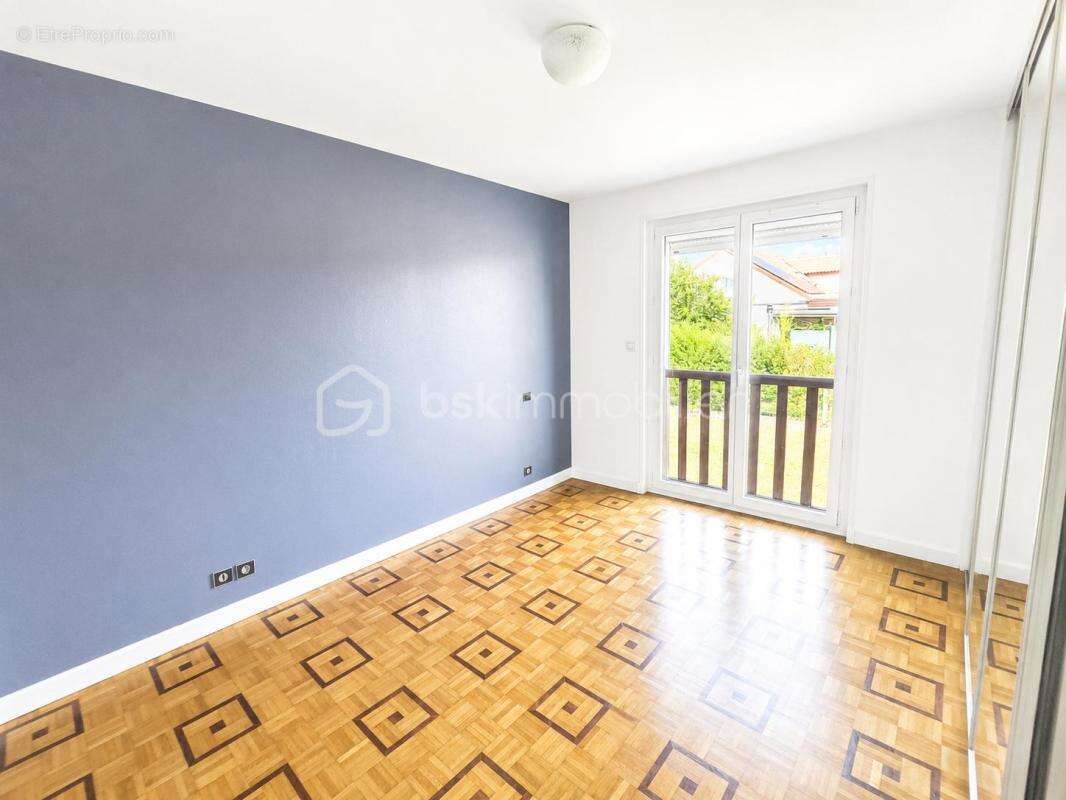 Maison traditionnelle 175m2 à saint just saint rambert - photo 14