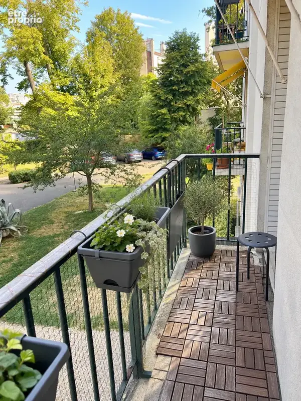 Appartement 4 pièces avec balcon et parking dans une résidence familiale et arborée proche du métro ligne10 - photo 2