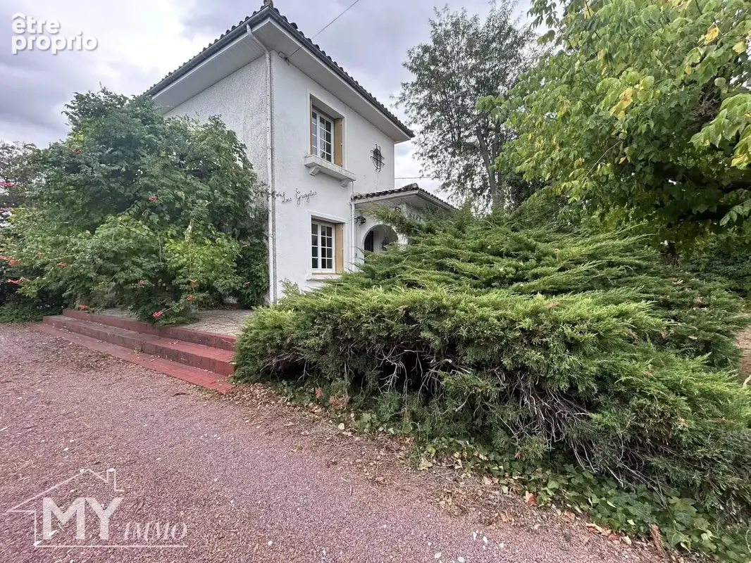 PINEUILH : Maison proche des commodités, jardin arboré, garage et terrasse couverte - photo 26