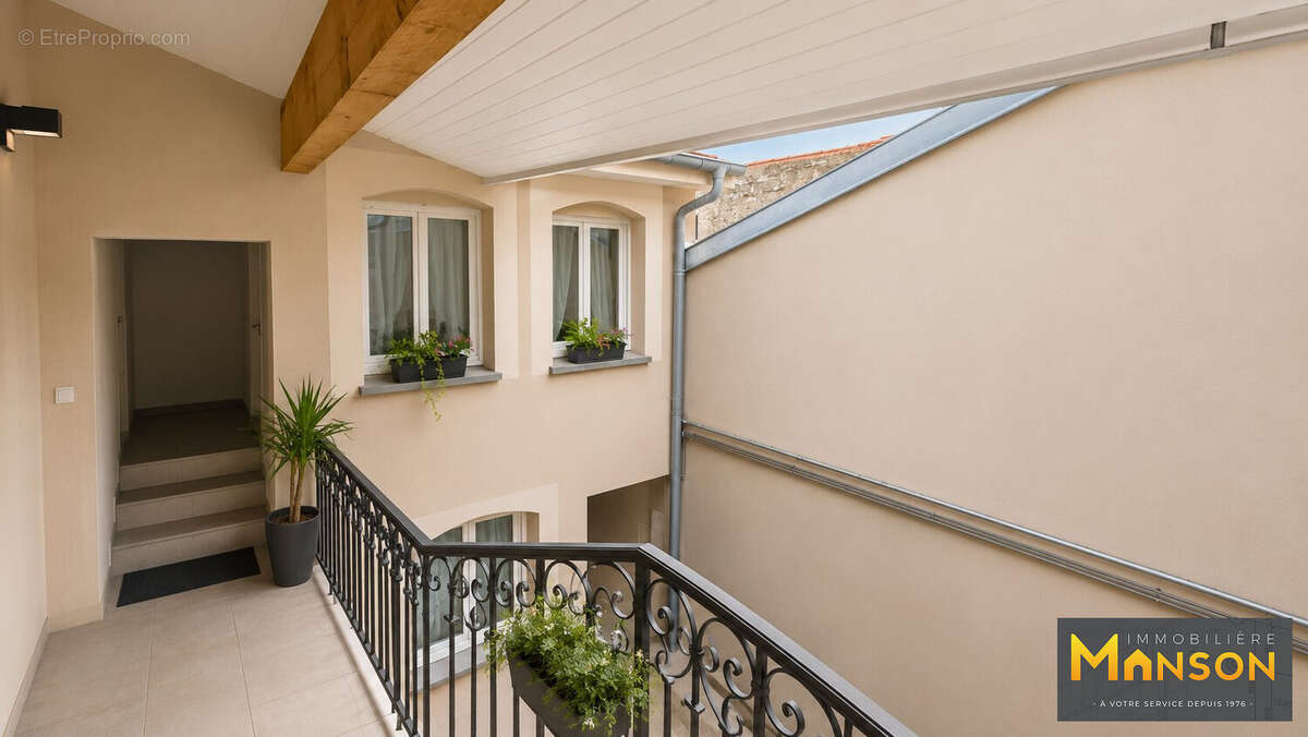 Appartement à ROSIERES-AUX-SALINES