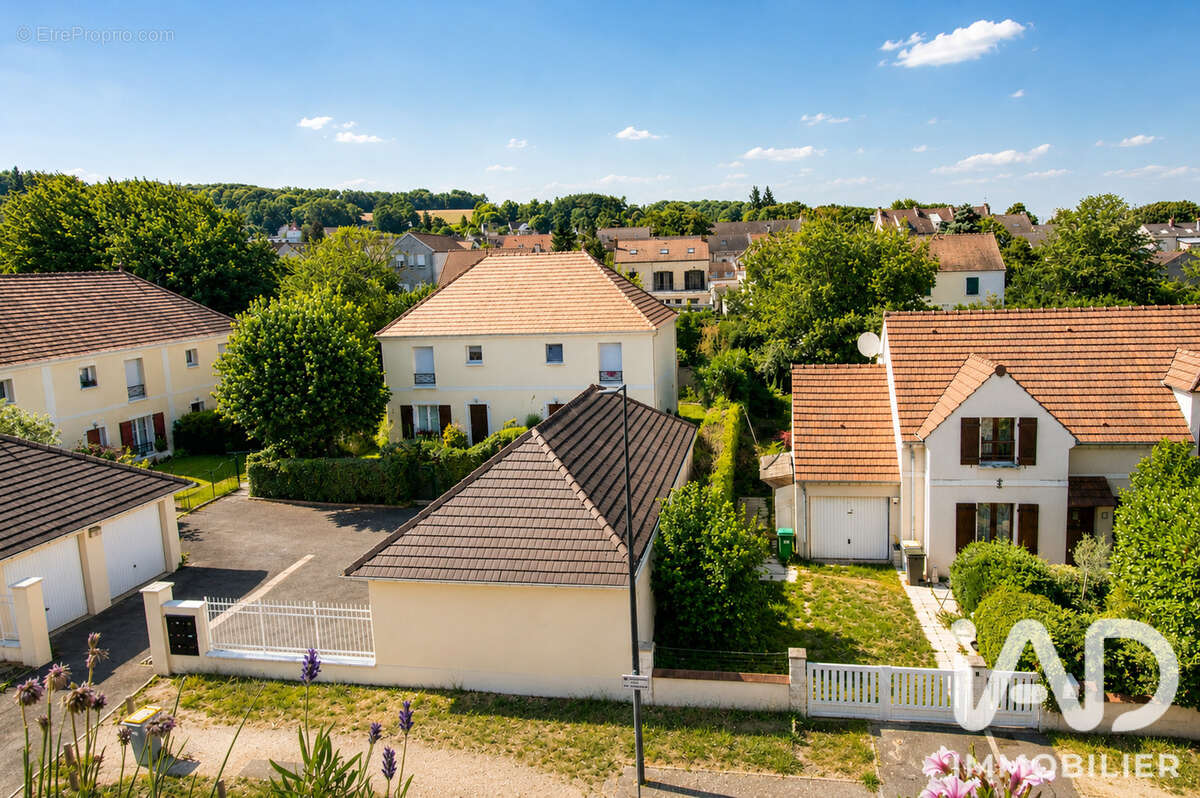 Photo 8 - Appartement à CHAMPAGNE-SUR-OISE