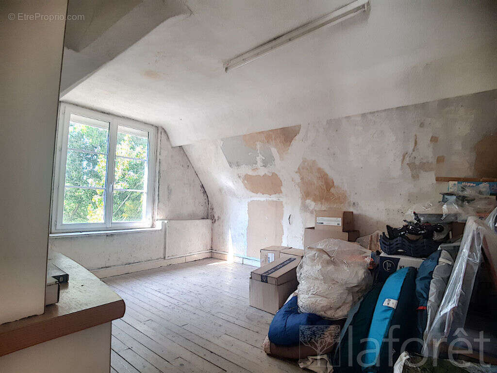 Maison 7 pièce(s) 150 m2 - photo 7