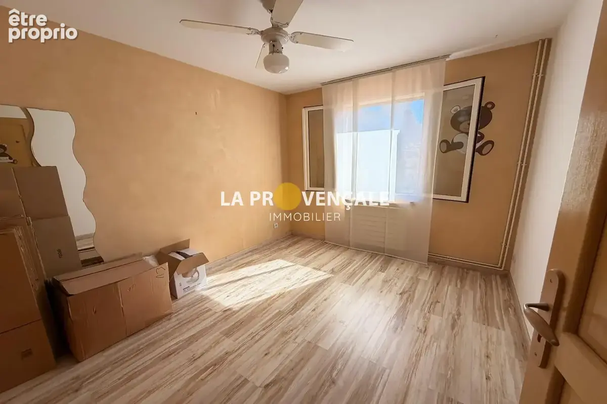 Maison 112 m² à Greasque  - photo 8