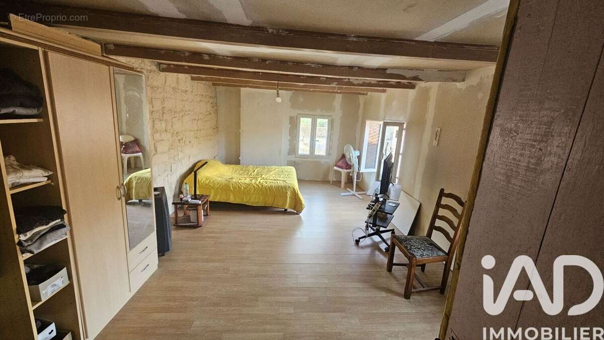 Maison 115 m² à Pons  - photo 7