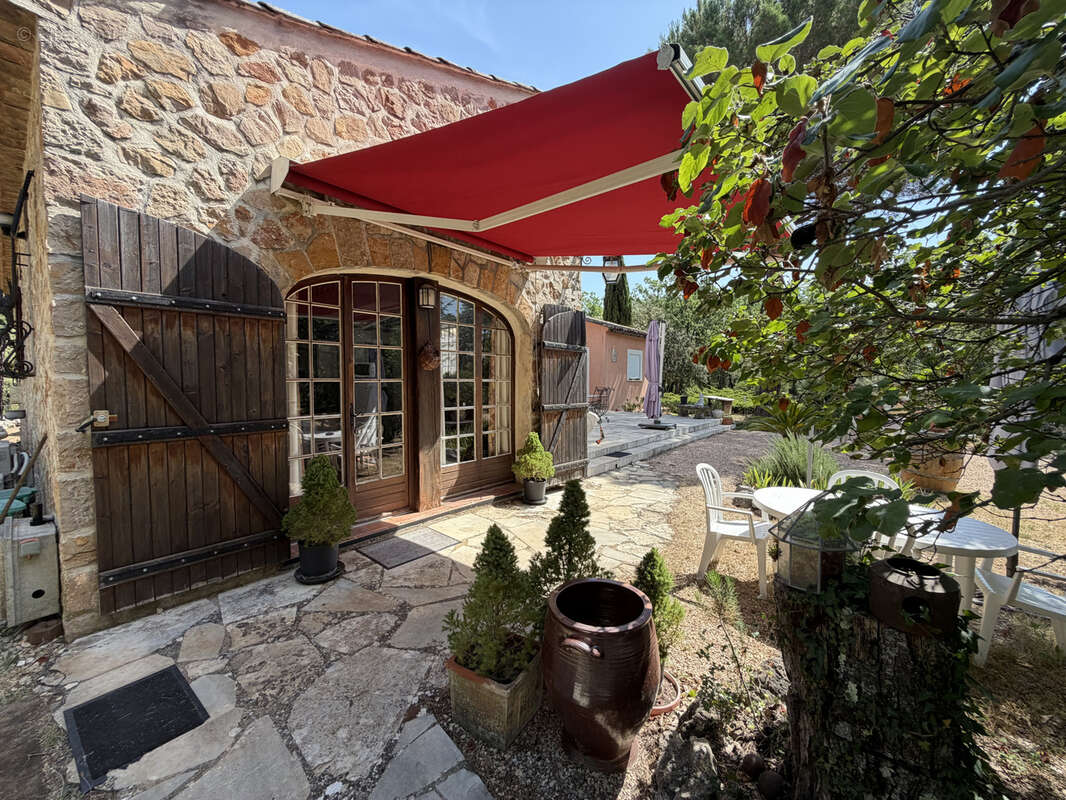 Maison à REGUSSE