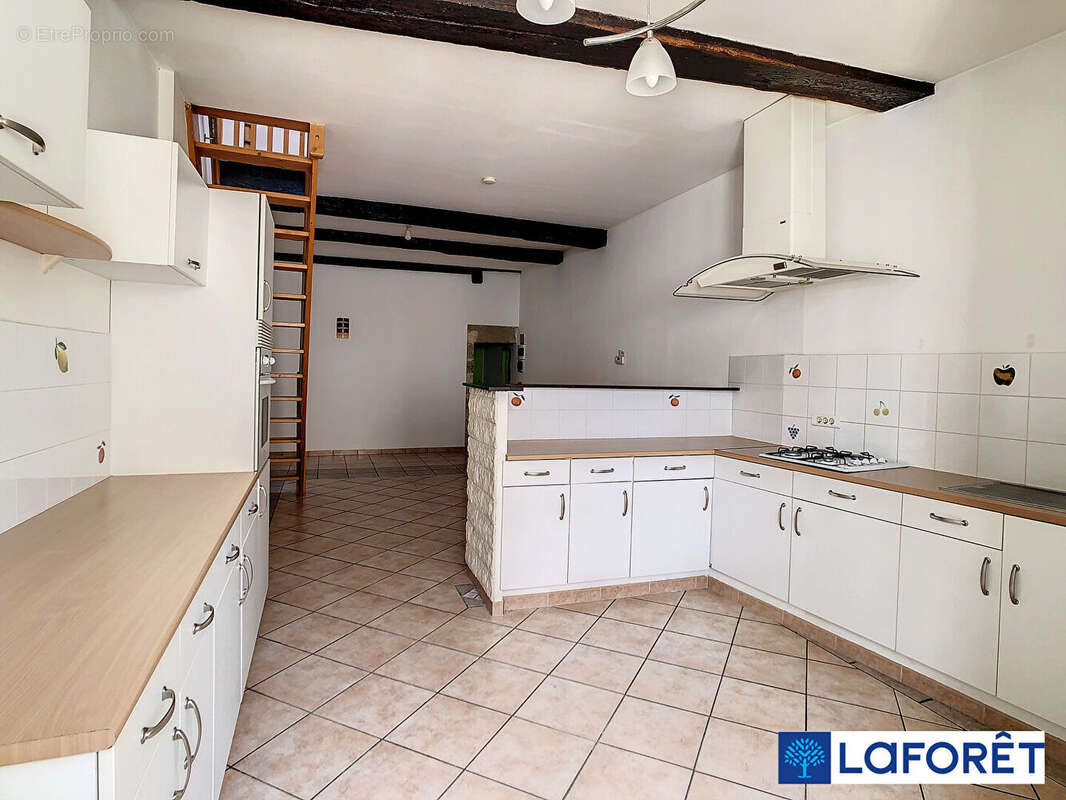 Appartement à IS-SUR-TILLE