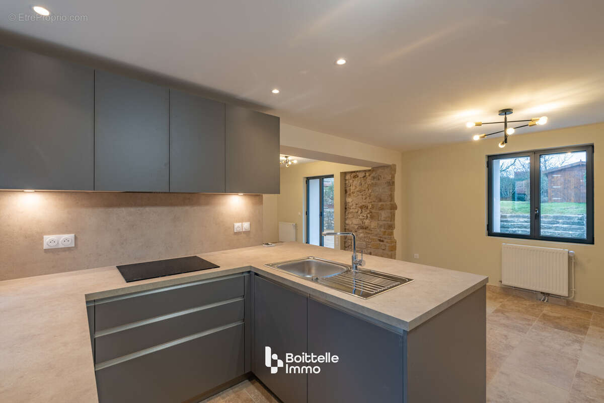 Maison à CHAILLY-EN-BIERE