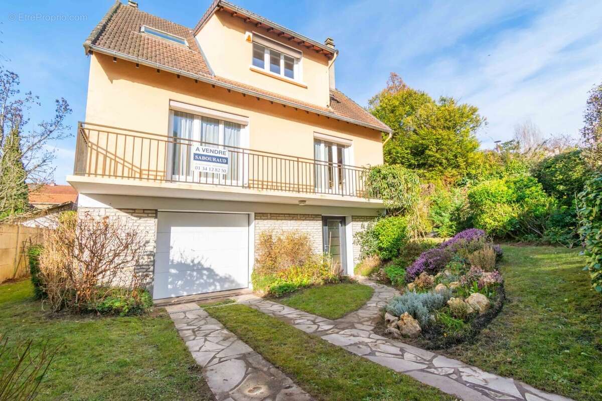 Maison à MONTMORENCY