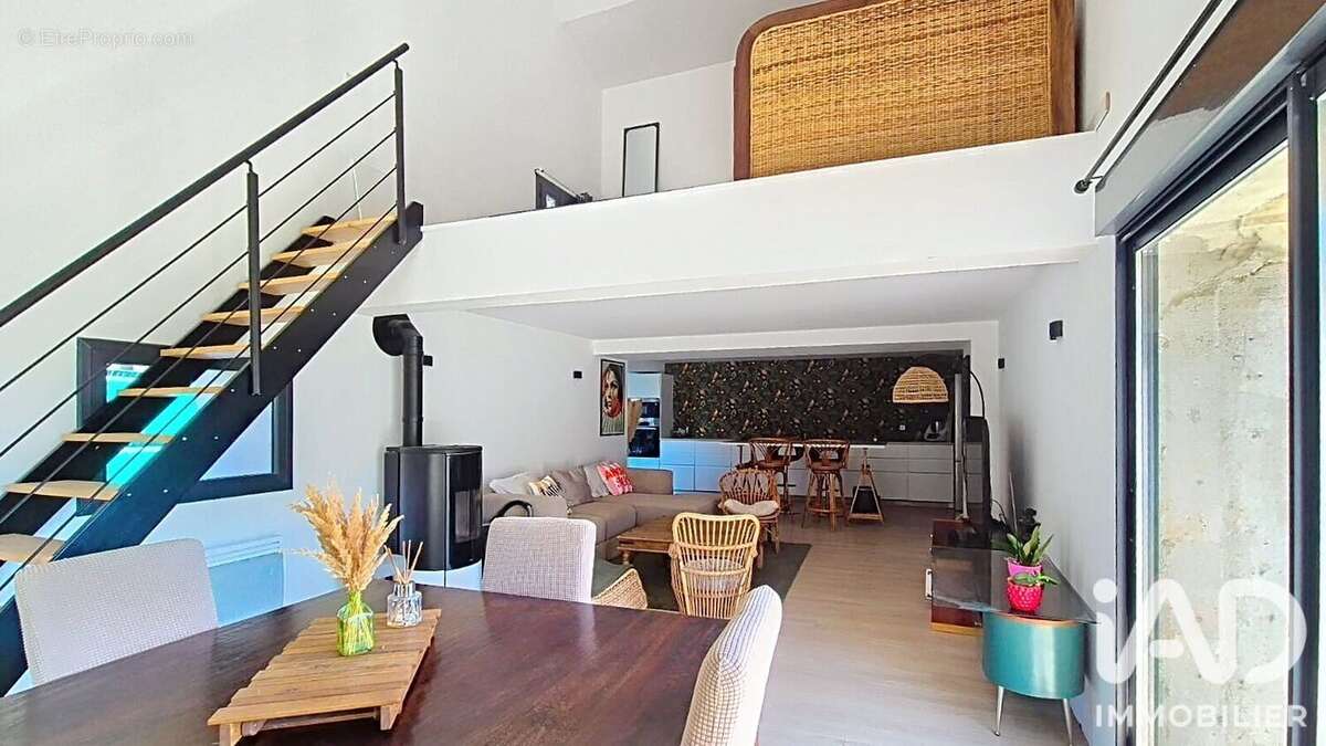 Maison 148 m² à Crecy-La-Chapelle  - photo 6