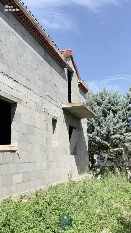 maison à finir sur un grand terrain arboré - photo 4