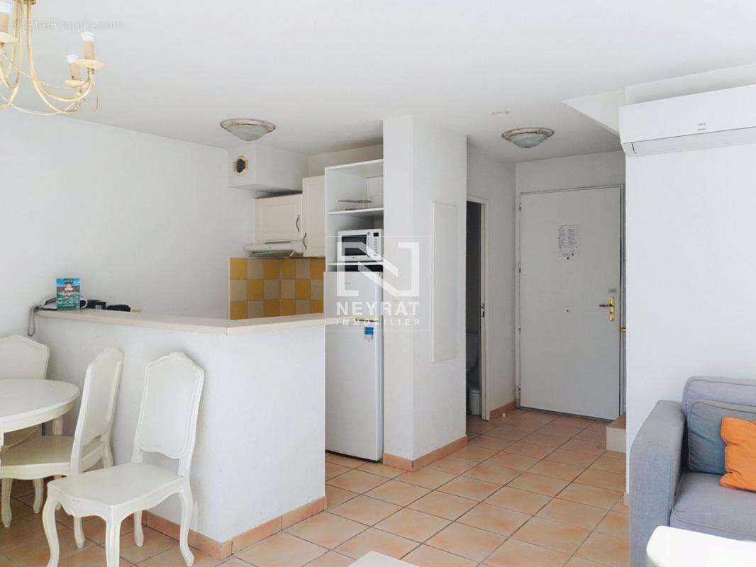Appartement à MONTAUROUX