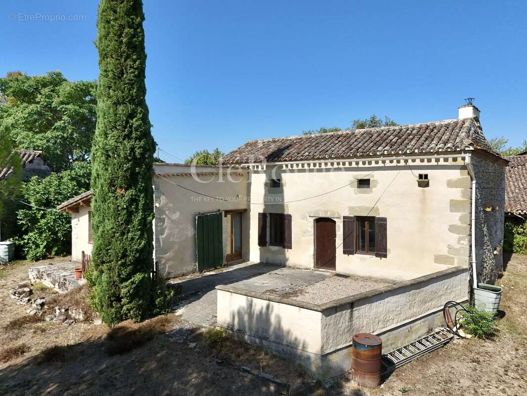 Proche d’Eymet – Maison de plain-pied avec dépendances et piscine - photo 16