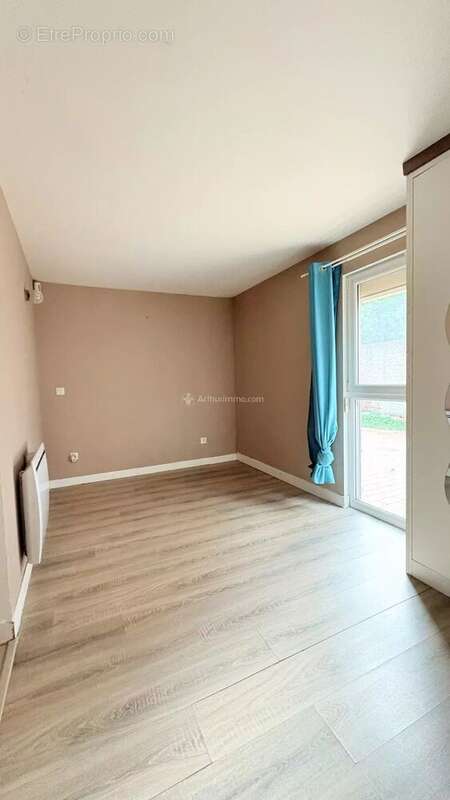 Appartement à FONTENAY-TRESIGNY