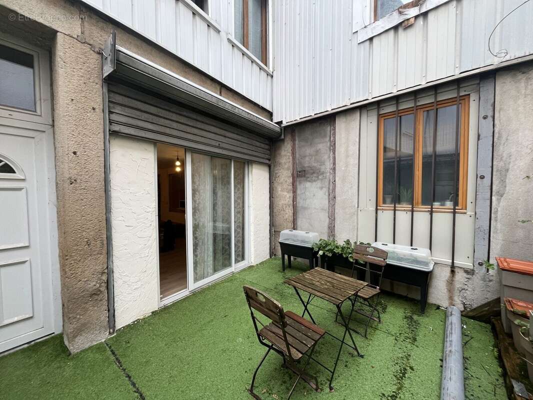 Appartement à SAINT-ETIENNE