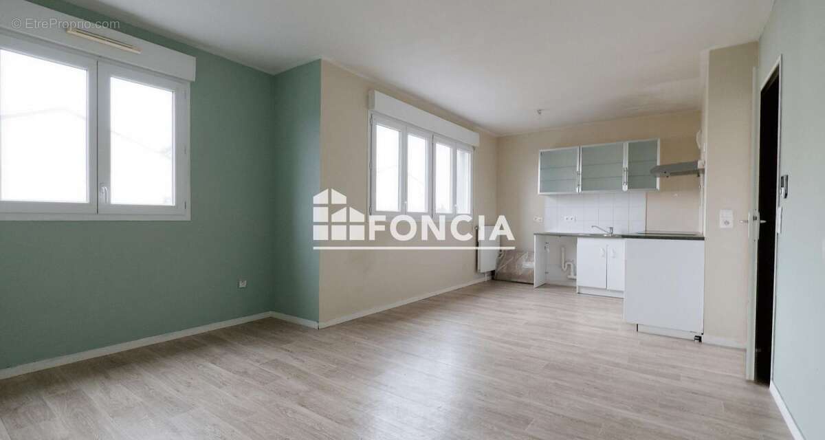 Appartement à CORBEIL-ESSONNES