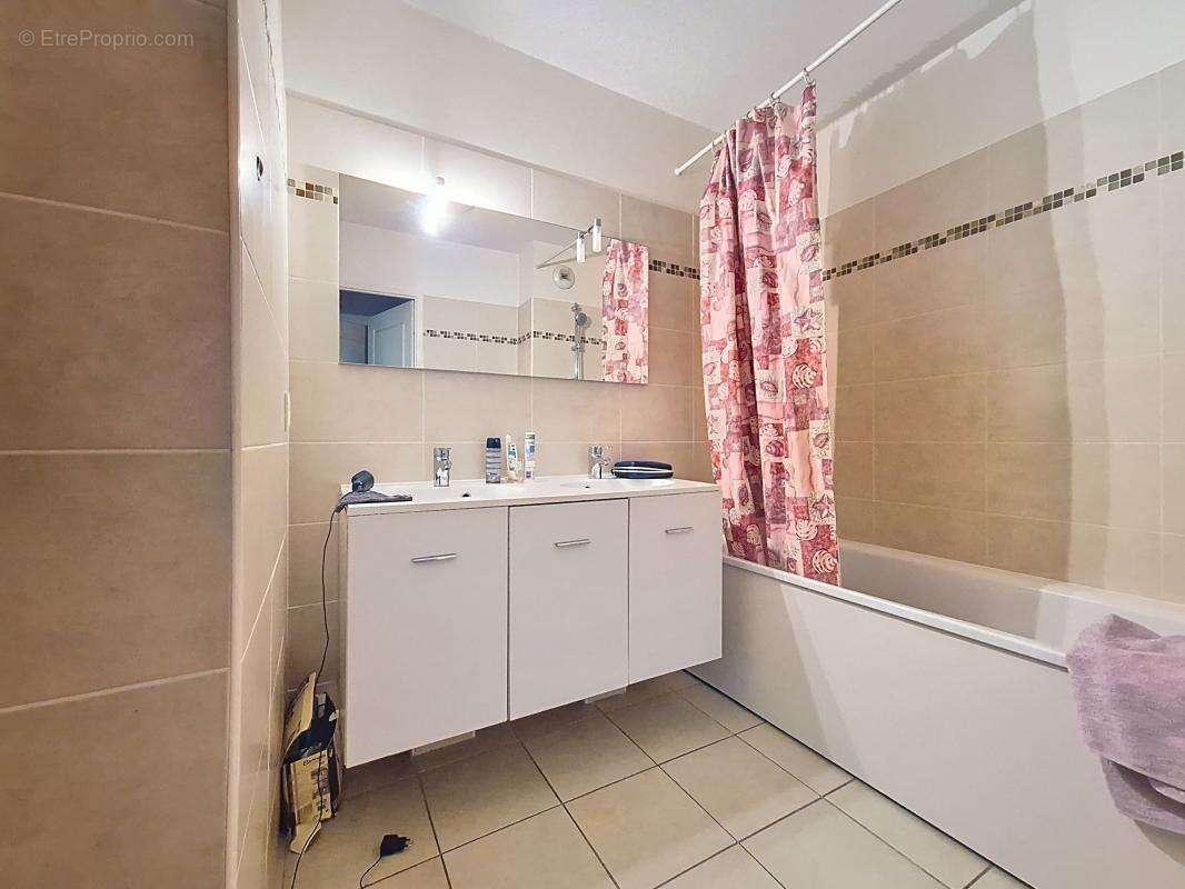 Appartement à LE CANNET