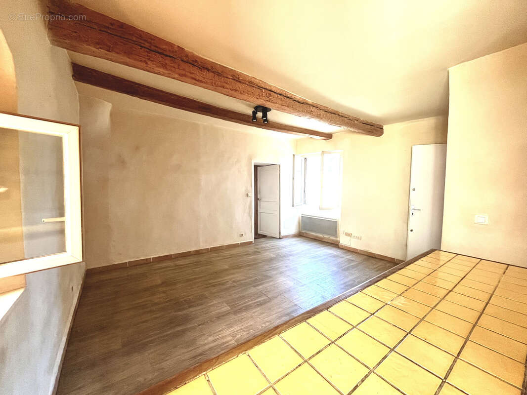 Appartement à MARSEILLE-12E