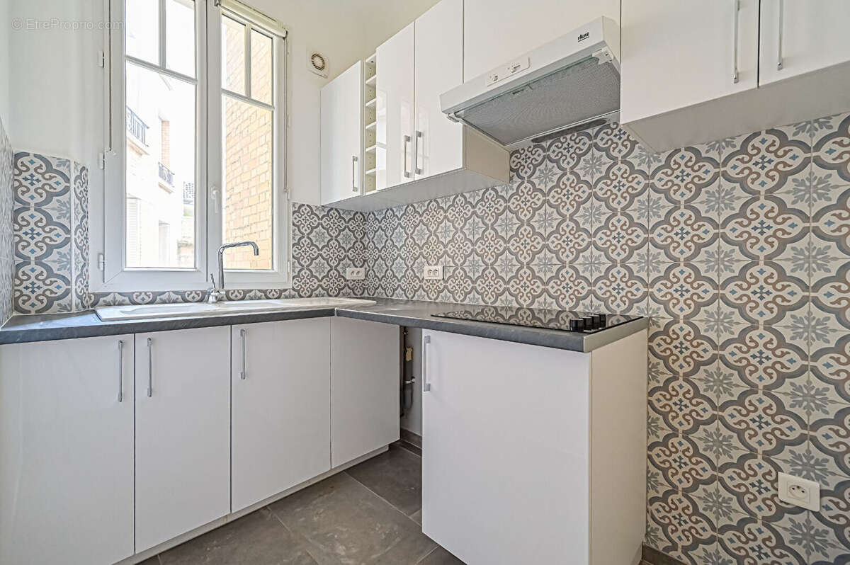 Appartement à PARIS-20E