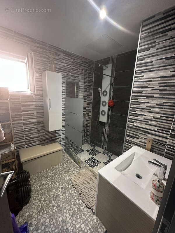 Maison à DOUCHY-LES-MINES