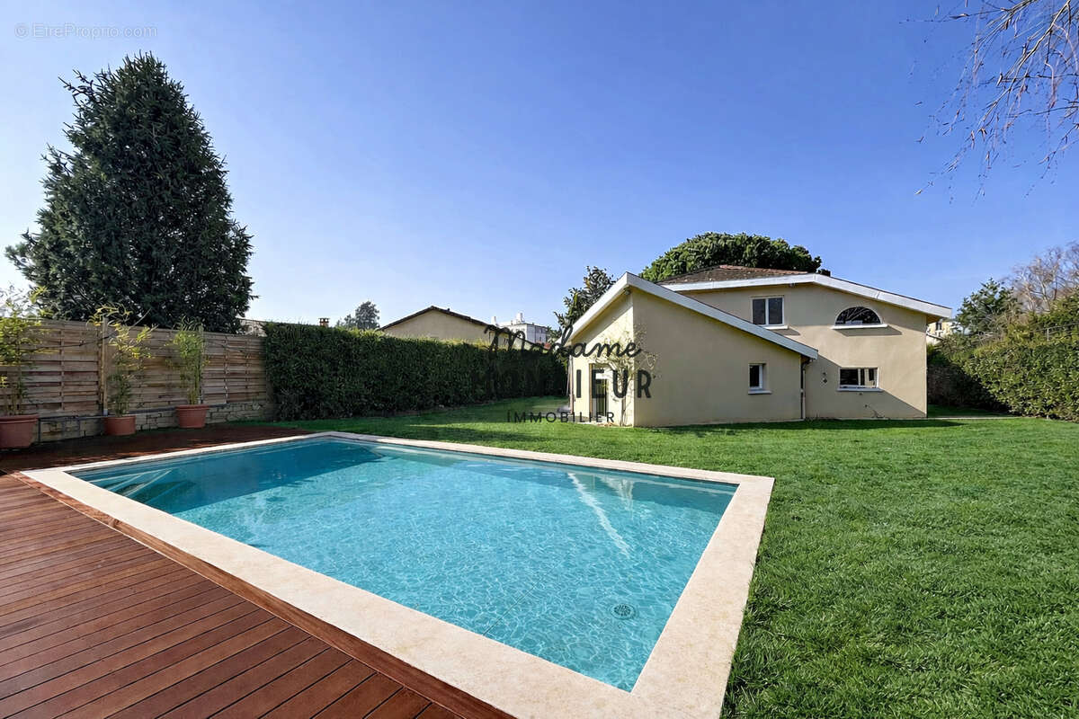 Maison à BOURGOIN-JALLIEU
