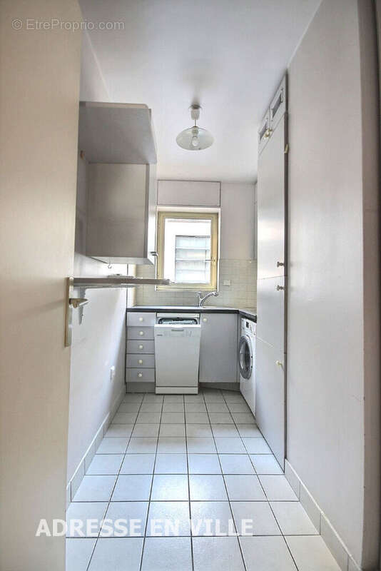 Appartement à LEVALLOIS-PERRET