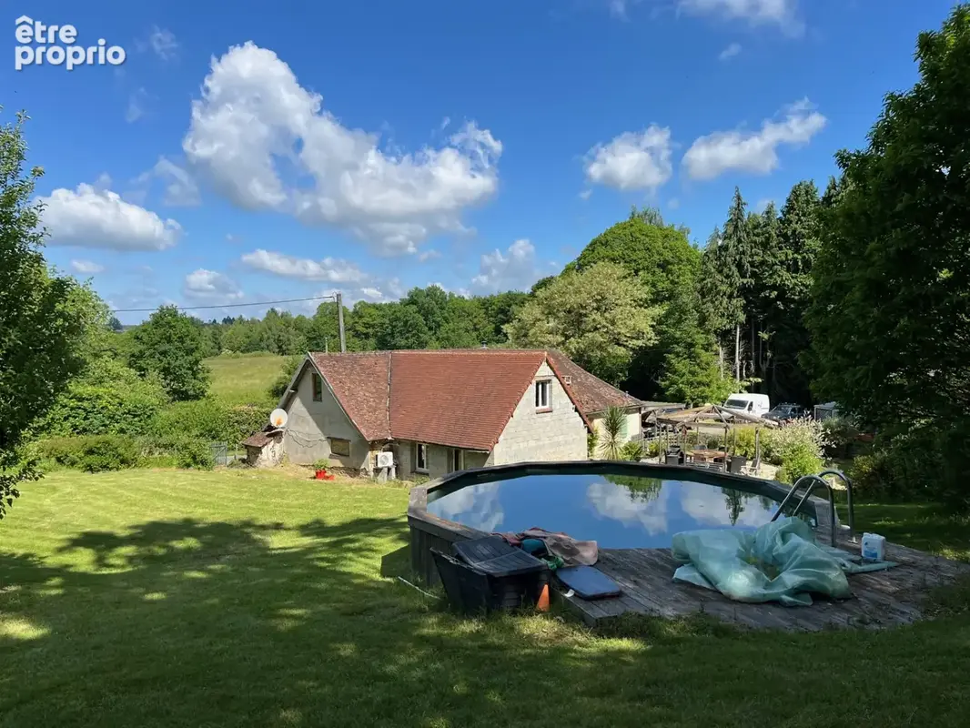 Coussac Bonneval Longère de 6 pièces, 1,2 hectares, piscine et des vues - photo 4