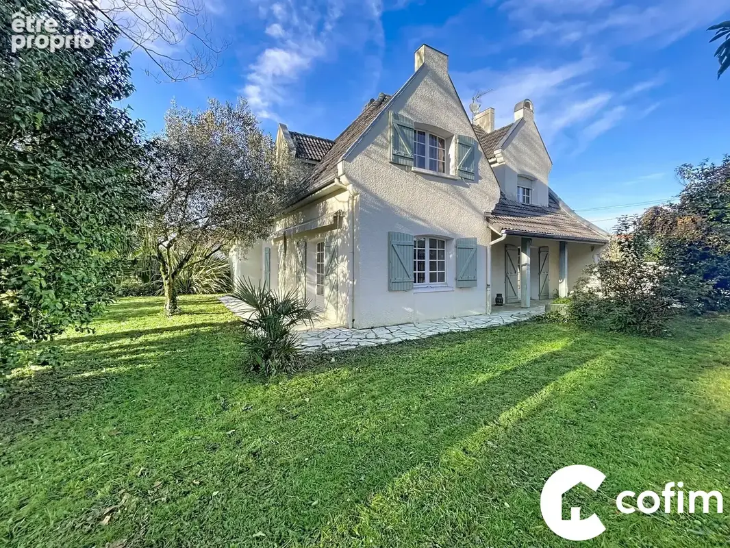 Maison 5 pièces 158 m² à vendre à Billere (64140) - photo 2