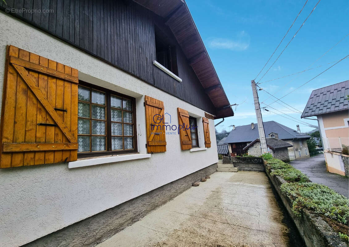 Maison à SAINT-ALBAN-DES-VILLARDS