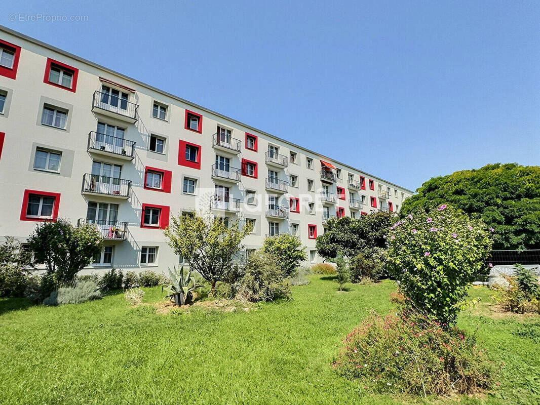 Appartement à VITRY-SUR-SEINE