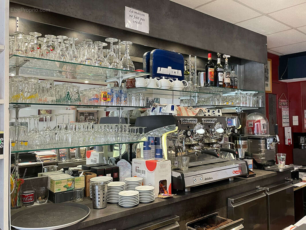 Commerce à FOURCHAMBAULT