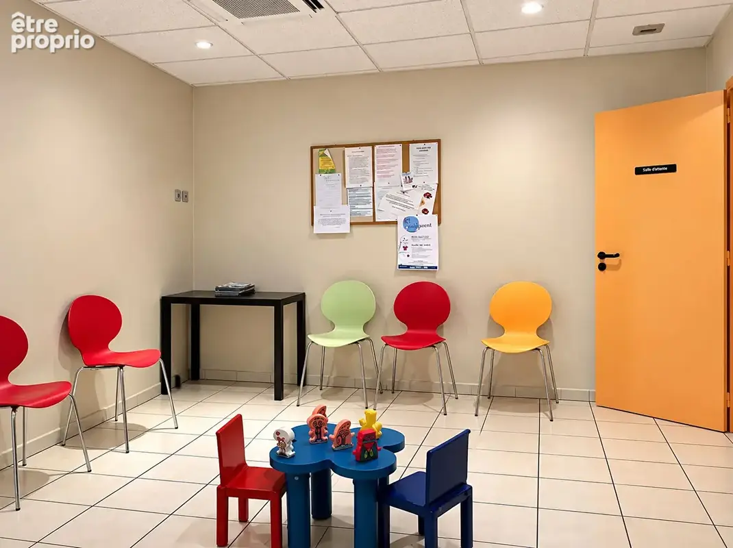 A VENDRE Local d'activité Manosque 100 m2 - photo 3
