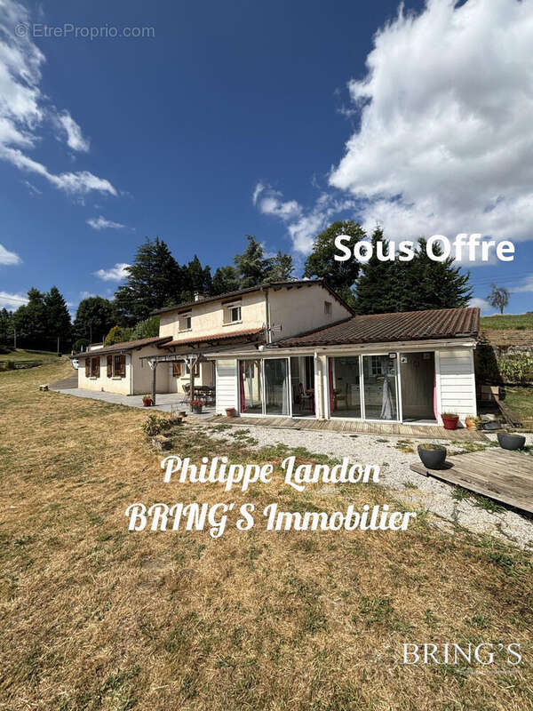 Maison à SAINT-ROMAIN-LES-ATHEUX