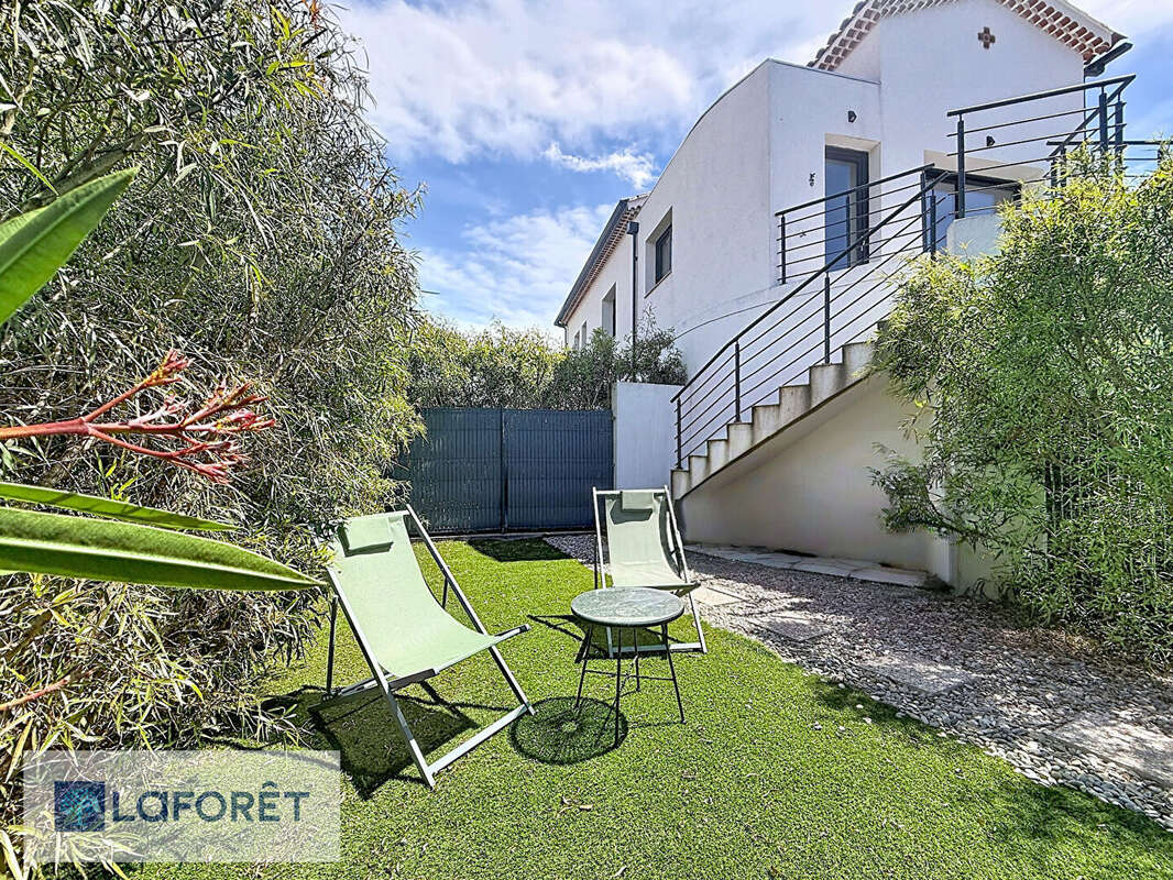 Appartement à SIX-FOURS-LES-PLAGES