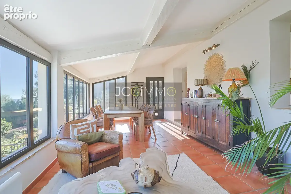 Carqueirane - villa t6 183 m2 vue mer dominante et panoramique avec studio - photo 6