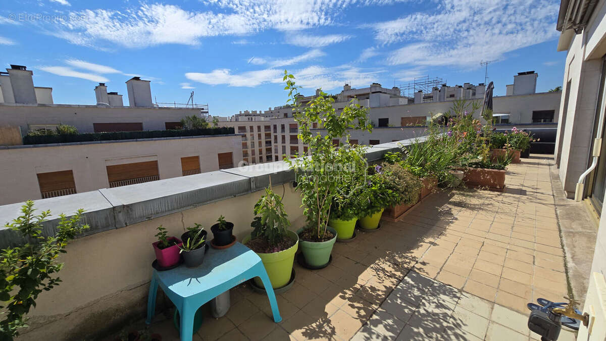 Appartement Versailles 3 pièce(s) 70 m2 + TERRASSE de 42m² - photo 3