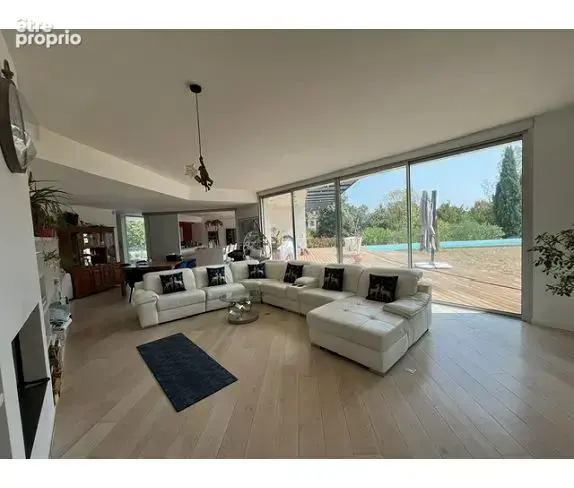 Maison 215 m² à Toulouse  - photo 2