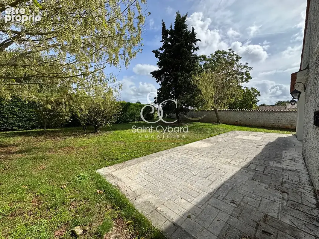 Maison Voeuil et Giget - 3 chambres - photo 13